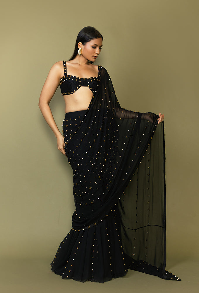 STUDDED PRE- DRAPPED SAREE WITH DITACHABLE  DUPATTA