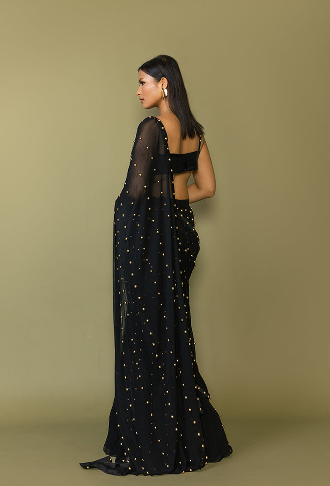 STUDDED PRE- DRAPPED SAREE WITH DITACHABLE  DUPATTA