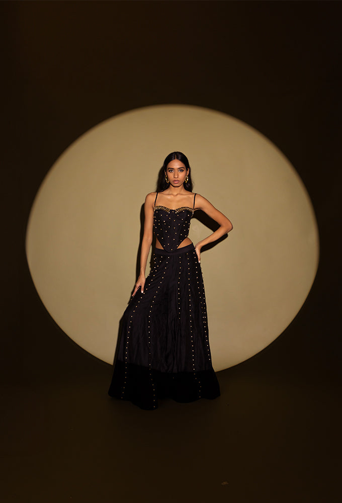 STUDDE CORSET WITH SHARARA