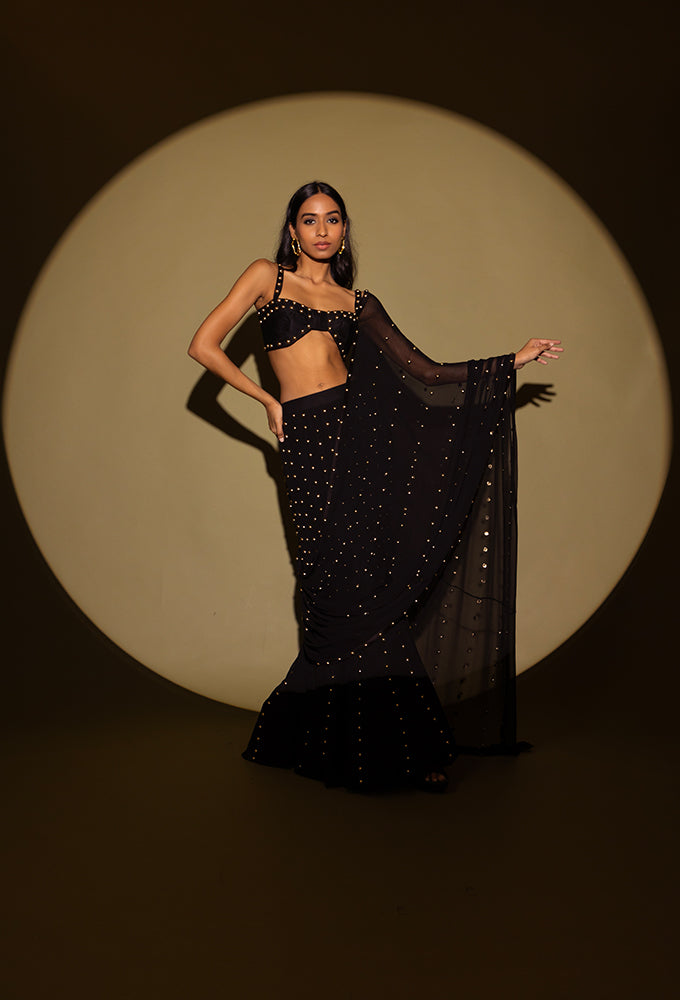 STUDDED PRE- DRAPPED SAREE WITH DITACHABLE  DUPATTA