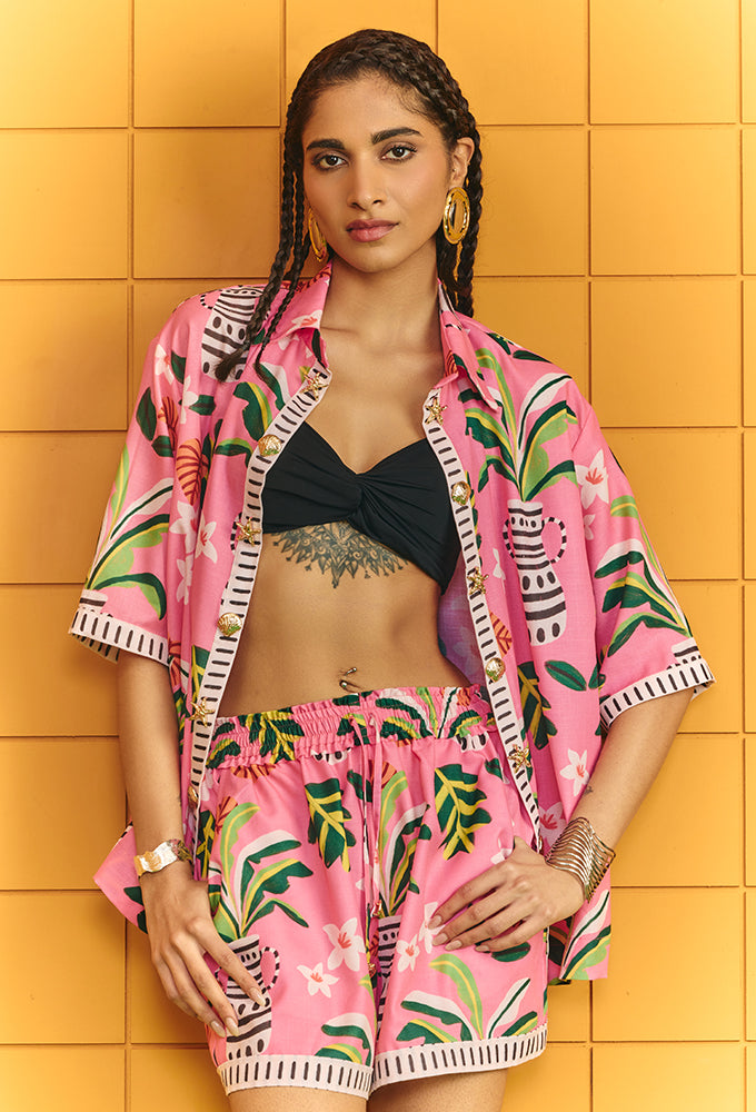 SHIRT WITH STATEMENT BUTTONS PLUS DRAWSTRINGS SHORTS