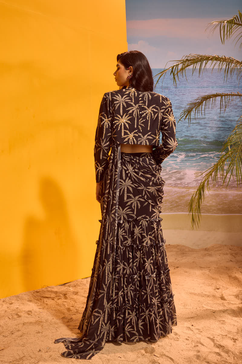 LE PALM TIER SAREE WITH A CROP BLAZER