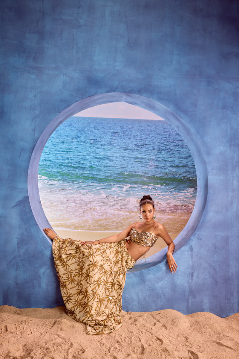 LE PALM EMBELLISHED LEHANGA SET